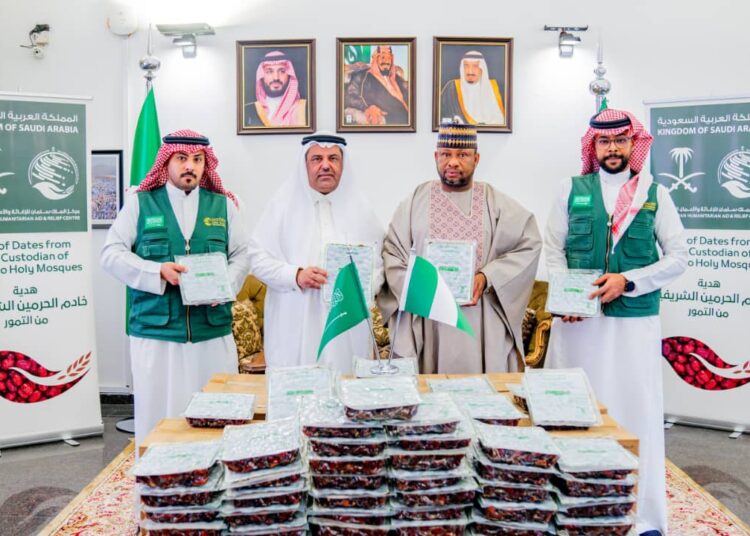 Saudi Arabia Donates 100 Tons of Dates to Nigeria