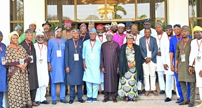 Tinubu Meets Lagos Assembly Speaker, Lawmakers