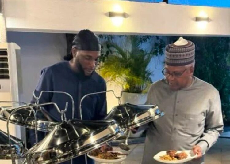 Burna Boy Joins Dangote For Ramadan Iftar